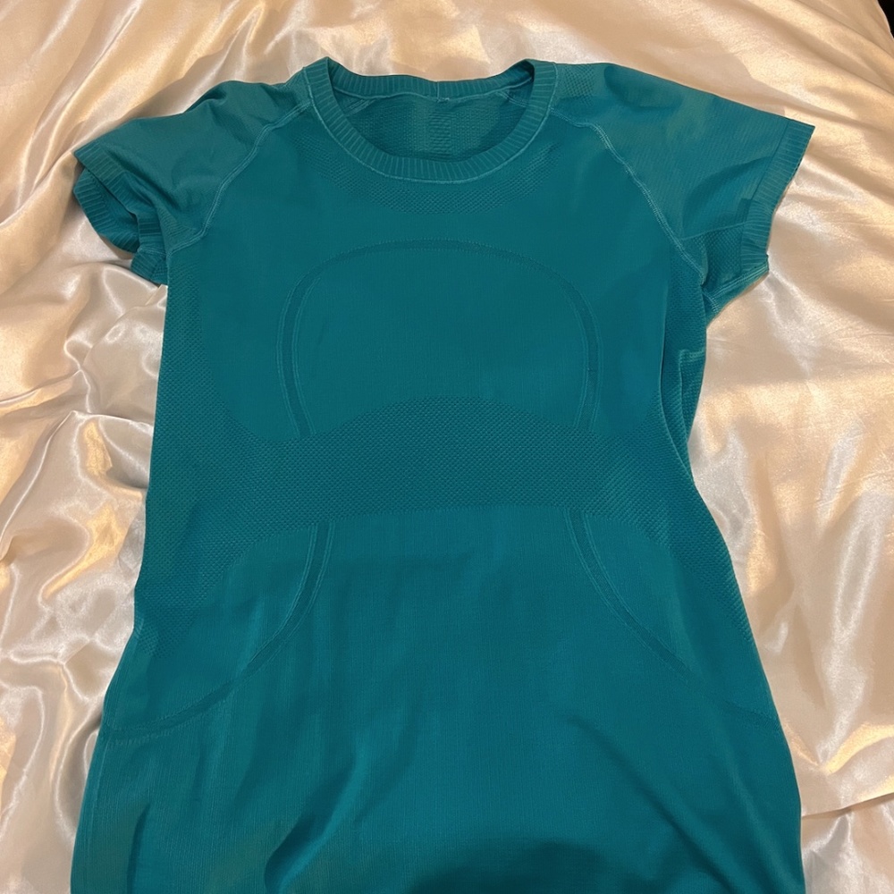 Lululemon Turquoise Women's Swiftly Tech Short Sleeved Shirt